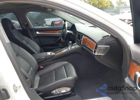 2015 Porsche Panamera 4 z USA, uszkodzony, nr VIN WP0AA2A77FL005356